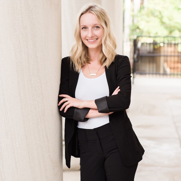 Meet your Posher, Crystal ☺️ - Picture 3 of 4